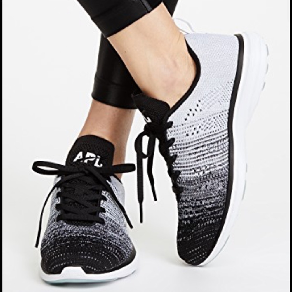 APL ALL Black Techloom Pro